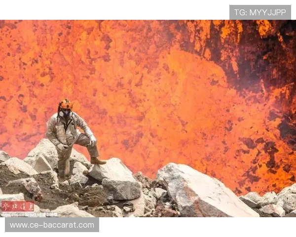 外星探险者闯关挑战途中不幸跌入岩浆深渊生死未卜
